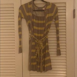 Anthropologie sweater with tie sz small
